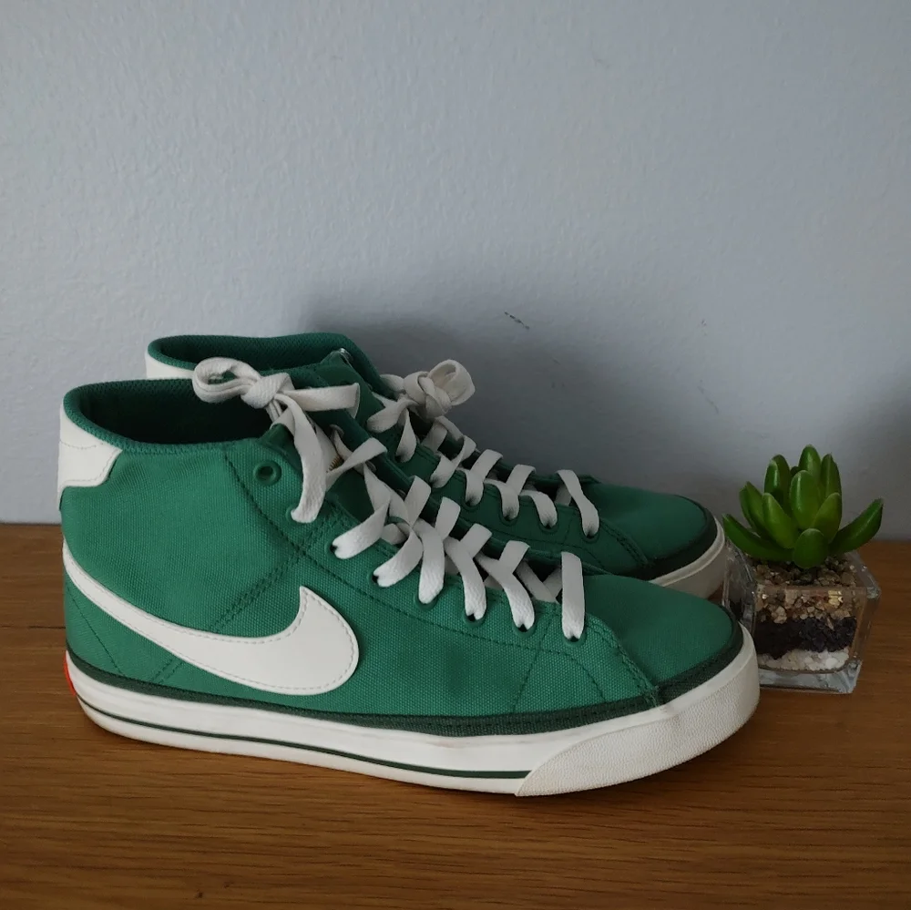 Nike Court Legacy Canvas Color Green White Men’s Size 8 Looks New